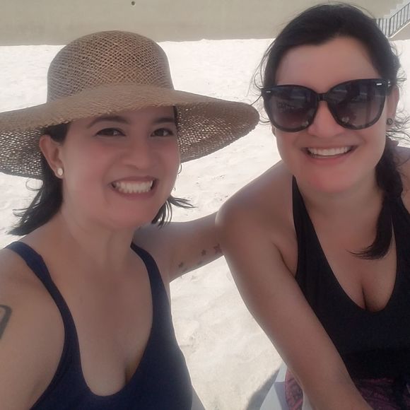 Meet your Posher, Ana - Picture 1 of 5